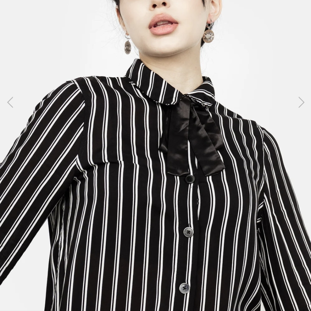 Rare find! shirt with ribbon neck tie